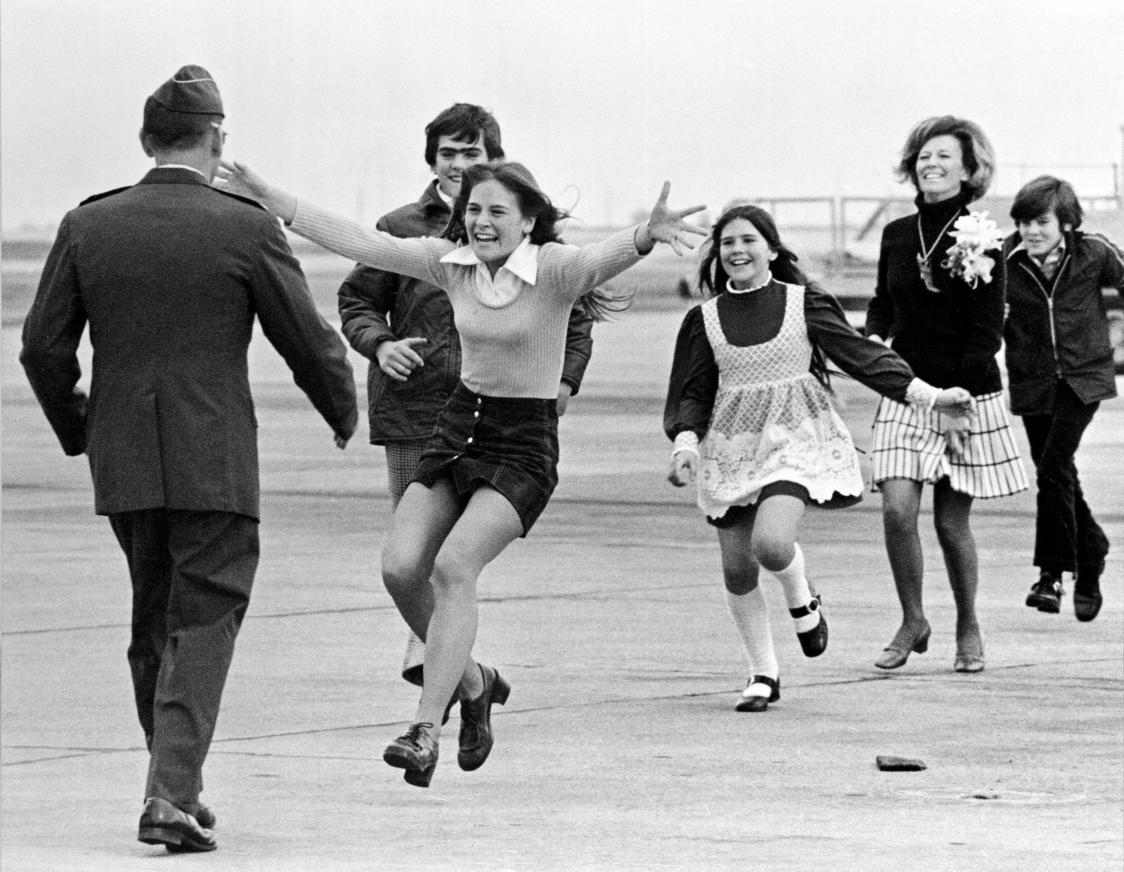 VIETNAM RELEASED POW 1973